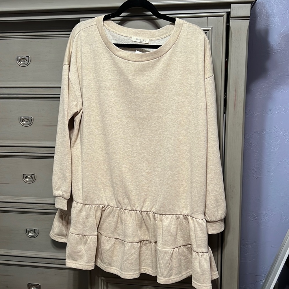 Illa Illa- beige sweater dress